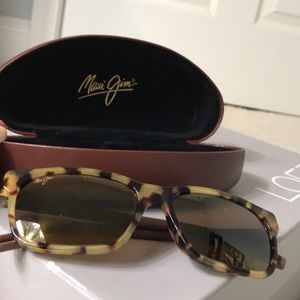 Maui Jim, women’s sunglasses
